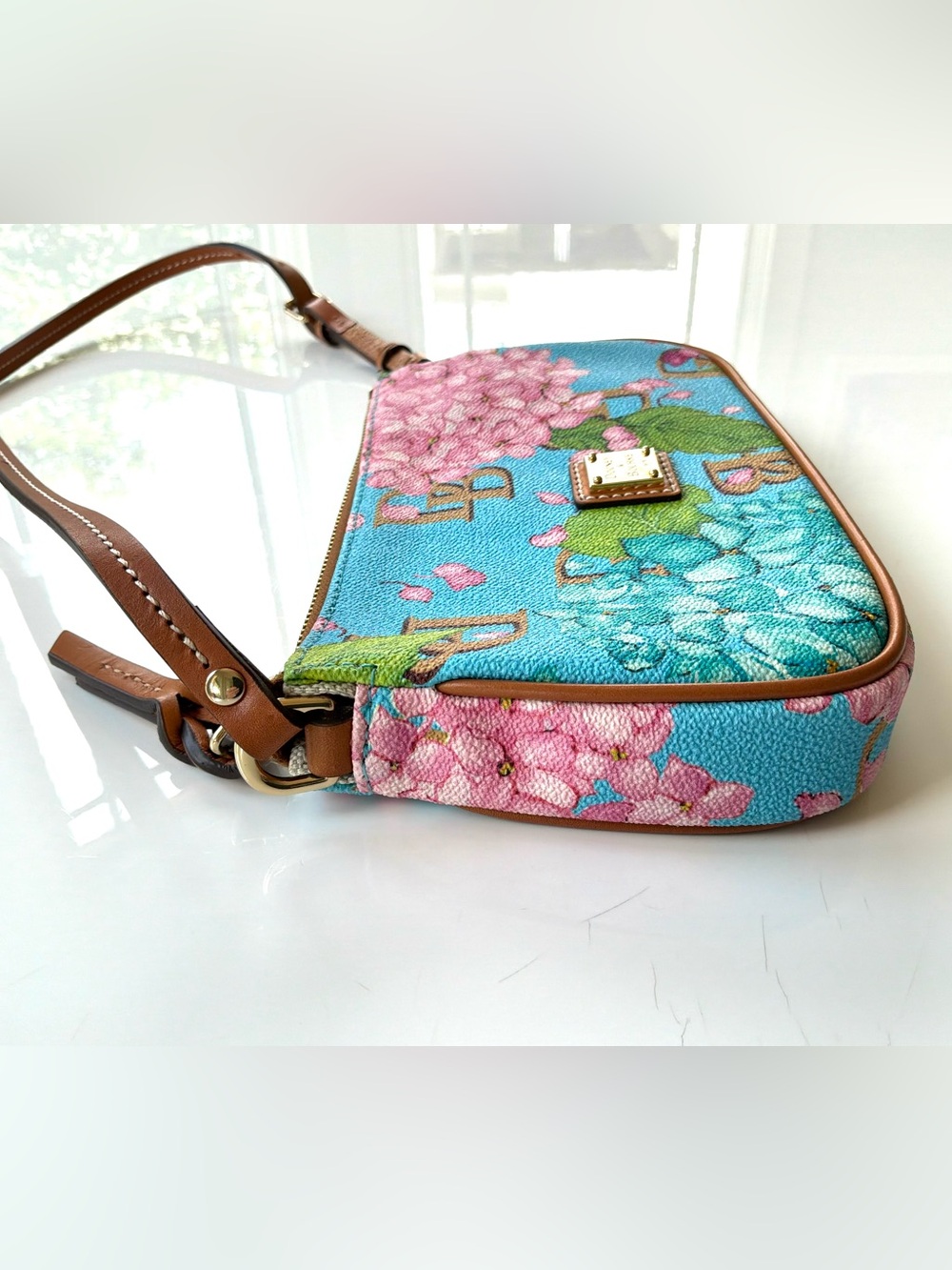Dooney & Bourke Hydrangea Basketweave Crossbody Pouchette in Sky Blue. K0892215 - Picture 5 of 10